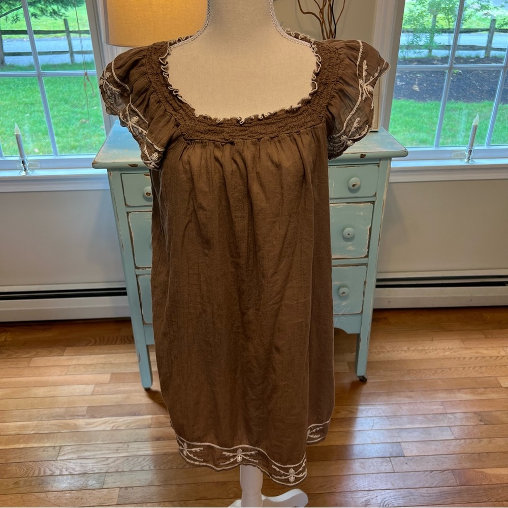 Brown Old Navy dress. Medium. Very lightweight and comfortable.B19